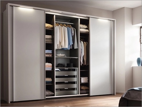 Luxury Bedroom Sliding Wardrobe Suite